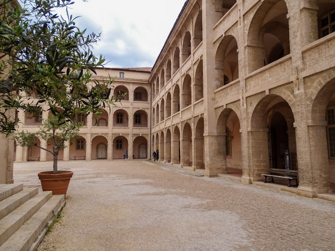 Edificio histórico universitario en España - Visa de estudiante